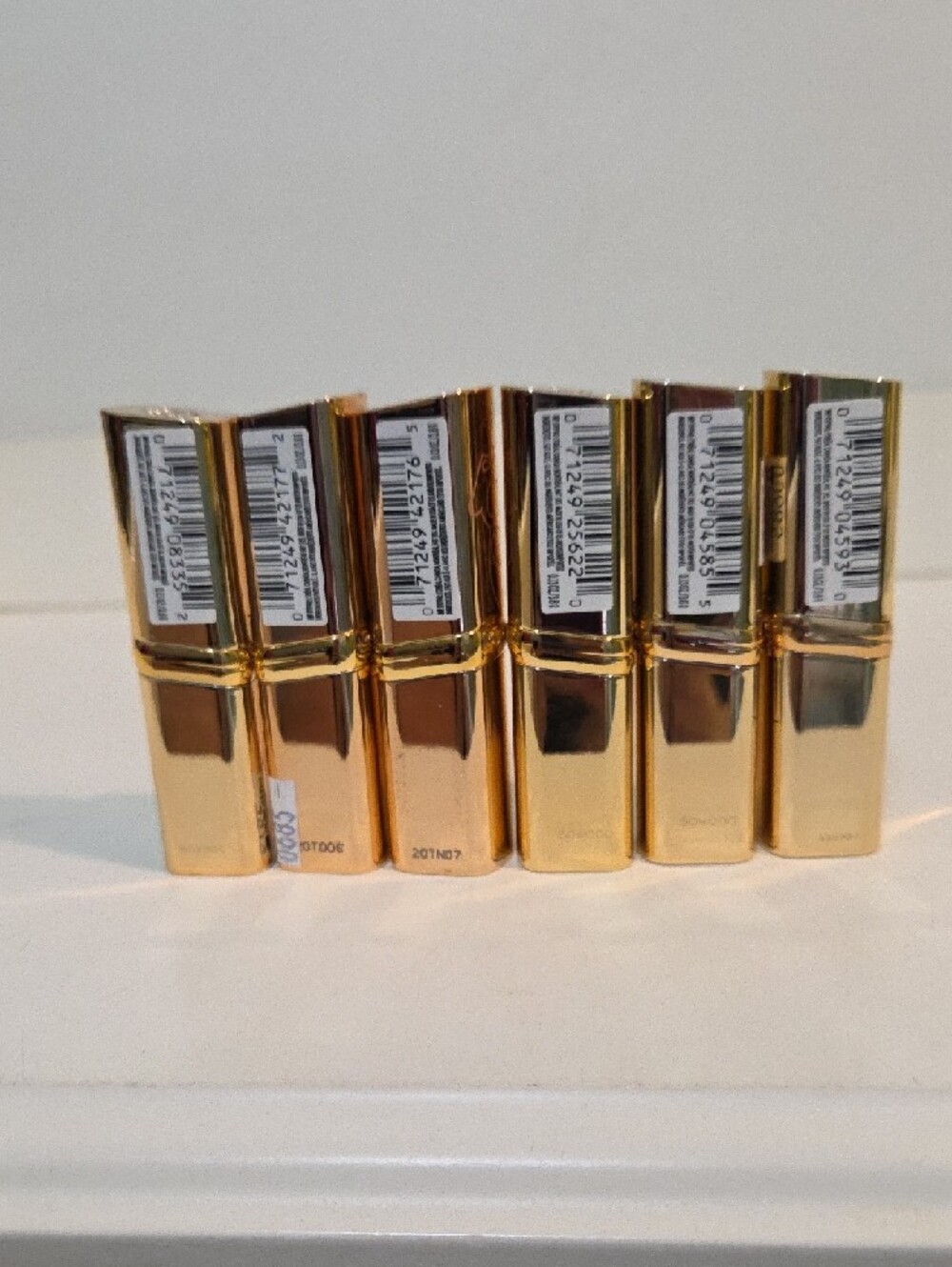 L'oreal Set of 6 Lipsticks Assorted Shades #165, #174, #177, #180, #620, #810 - Picture 2 of 2